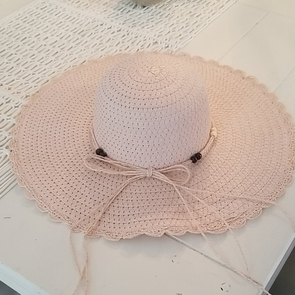Pink straw hat